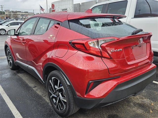 2022 Toyota C-HR XLE