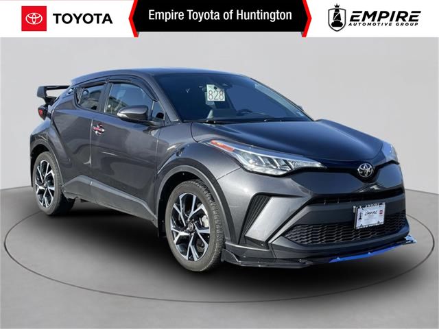 2022 Toyota C-HR XLE