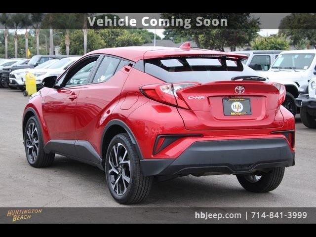 2022 Toyota C-HR XLE