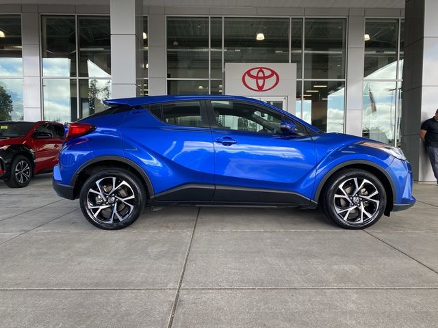 2022 Toyota C-HR XLE