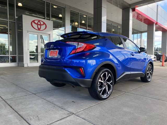 2022 Toyota C-HR XLE