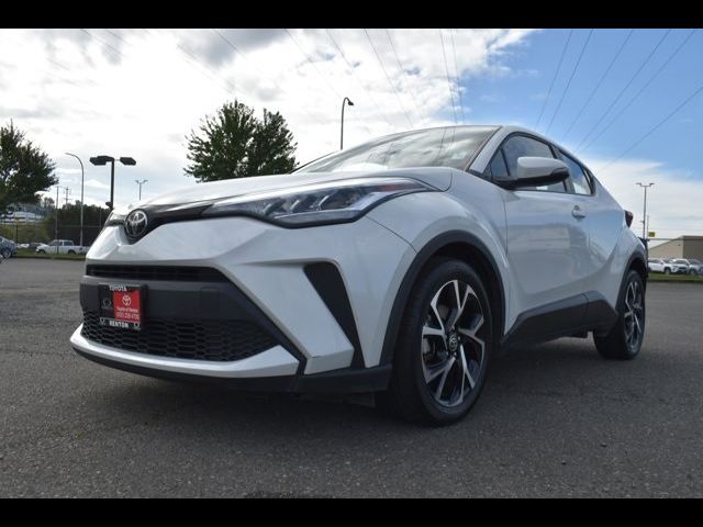 2022 Toyota C-HR XLE