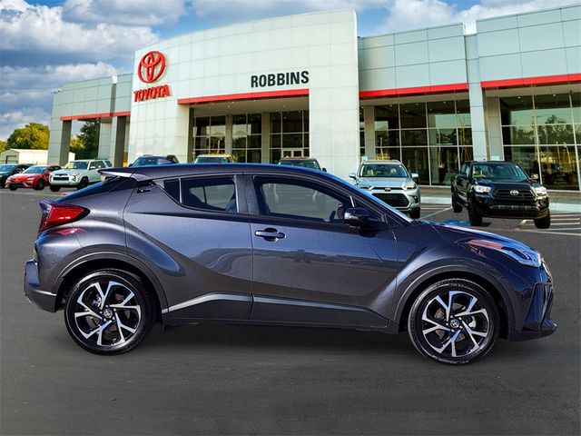 2022 Toyota C-HR XLE