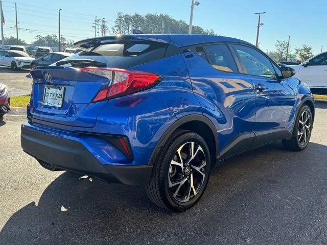 2022 Toyota C-HR XLE