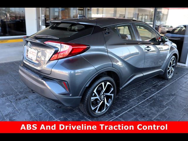 2022 Toyota C-HR XLE