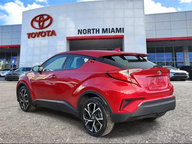 2022 Toyota C-HR XLE