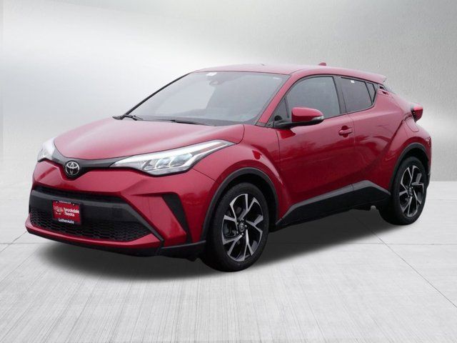 2022 Toyota C-HR XLE