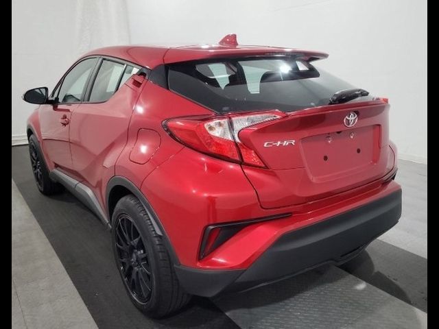 2022 Toyota C-HR XLE