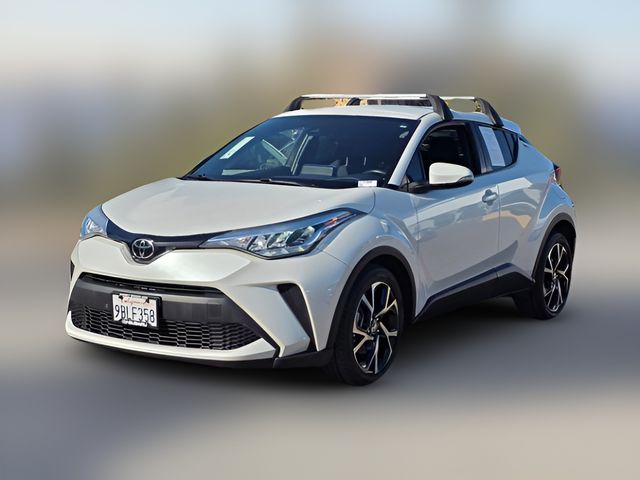 2022 Toyota C-HR XLE