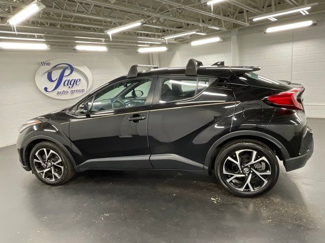 2022 Toyota C-HR XLE