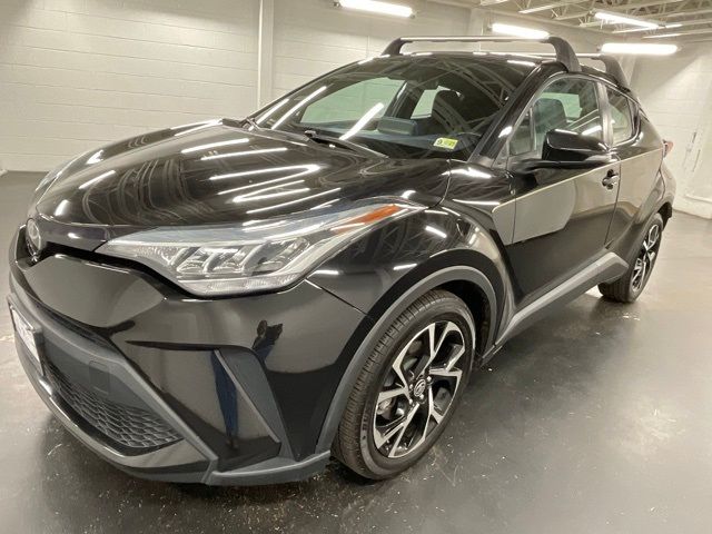 2022 Toyota C-HR XLE