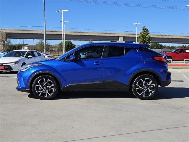 2022 Toyota C-HR XLE