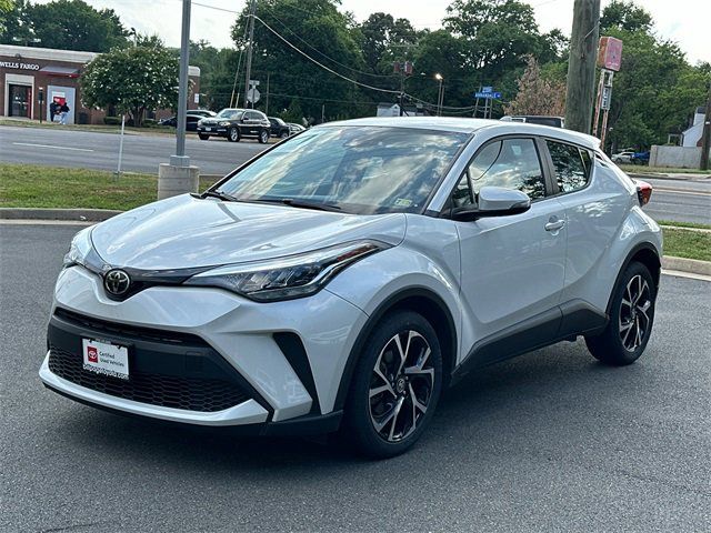 2022 Toyota C-HR XLE