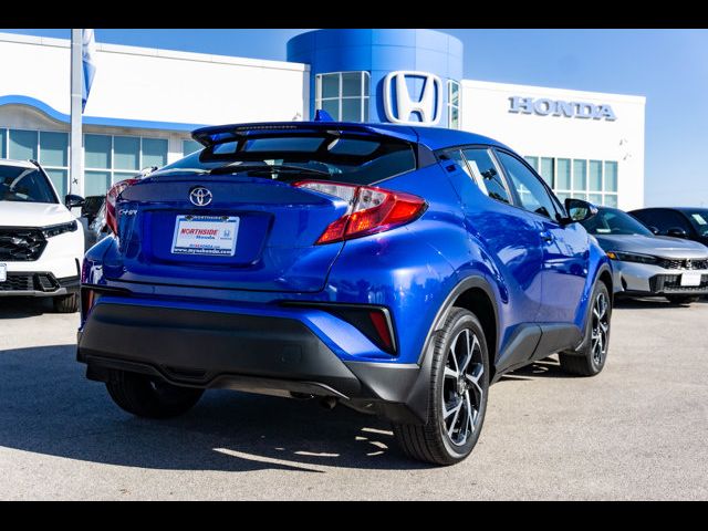 2022 Toyota C-HR XLE