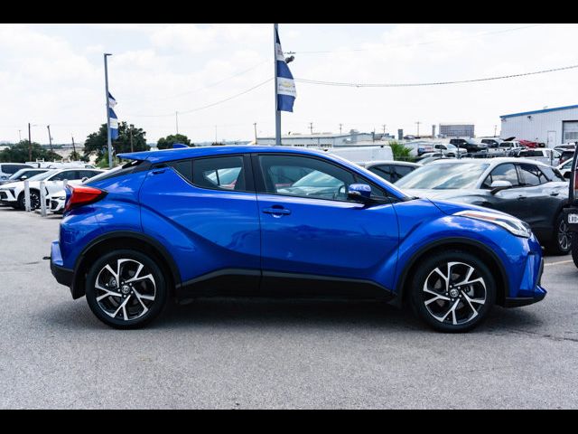 2022 Toyota C-HR XLE