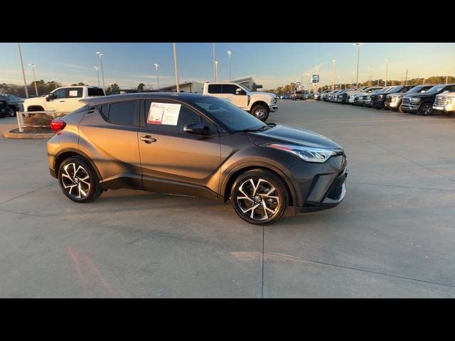 2022 Toyota C-HR XLE