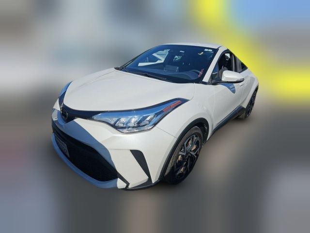 2022 Toyota C-HR XLE