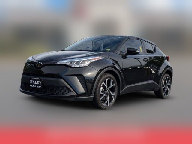 2022 Toyota C-HR XLE