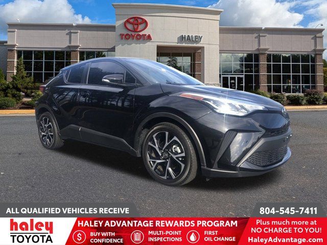 2022 Toyota C-HR XLE