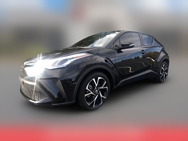 2022 Toyota C-HR XLE