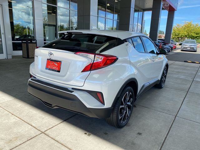 2022 Toyota C-HR XLE