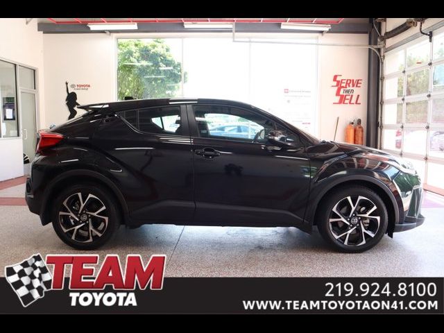 2022 Toyota C-HR XLE