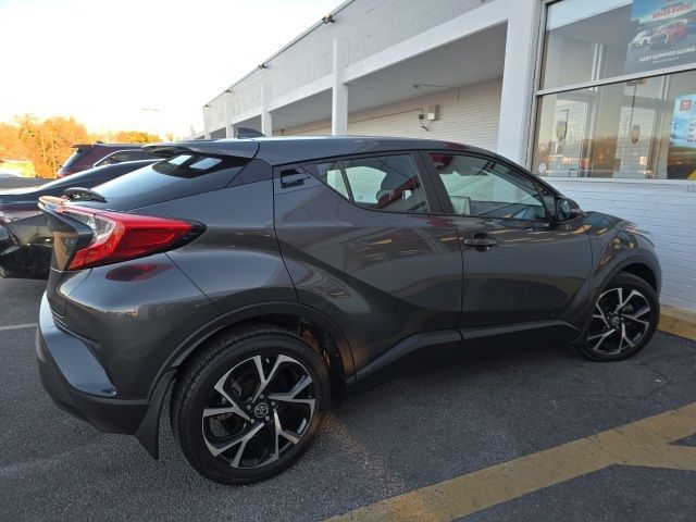 2022 Toyota C-HR XLE