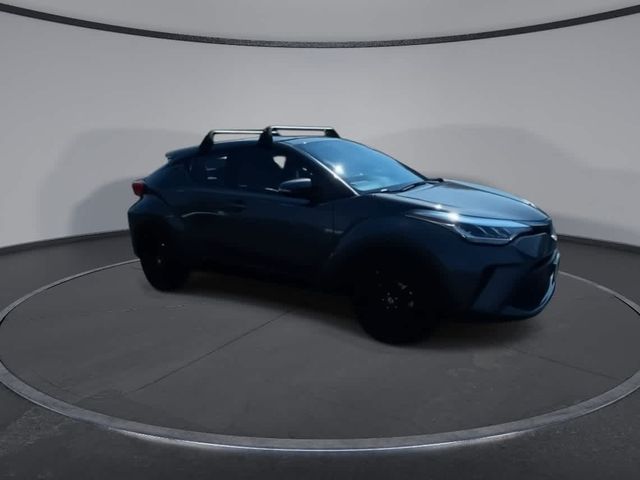 2022 Toyota C-HR XLE