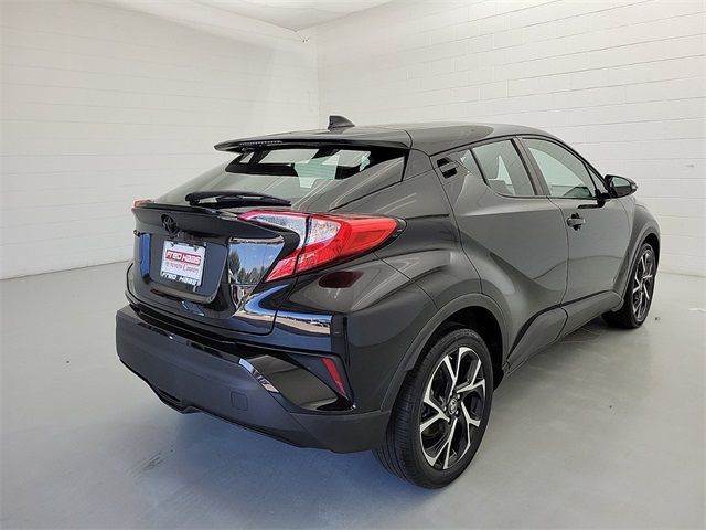 2022 Toyota C-HR XLE