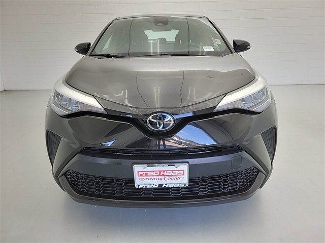 2022 Toyota C-HR XLE