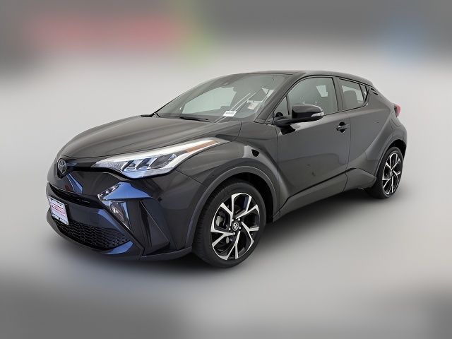 2022 Toyota C-HR XLE