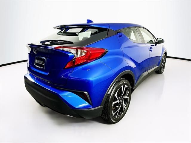 2022 Toyota C-HR XLE