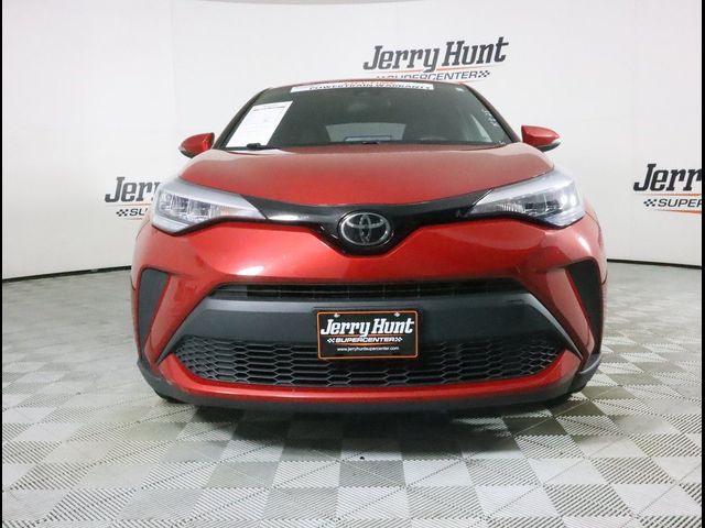 2022 Toyota C-HR XLE