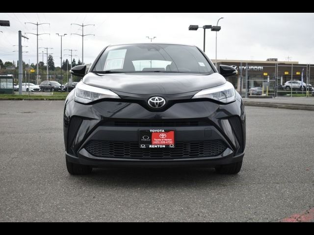 2022 Toyota C-HR XLE