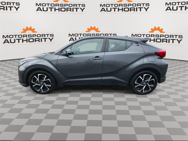 2022 Toyota C-HR XLE