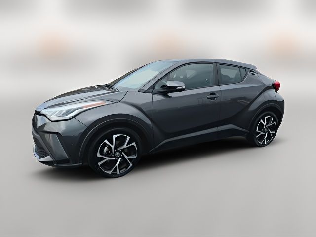 2022 Toyota C-HR XLE