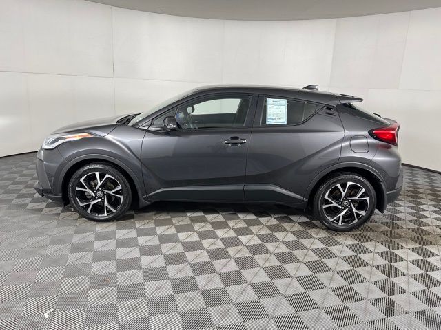 2022 Toyota C-HR XLE