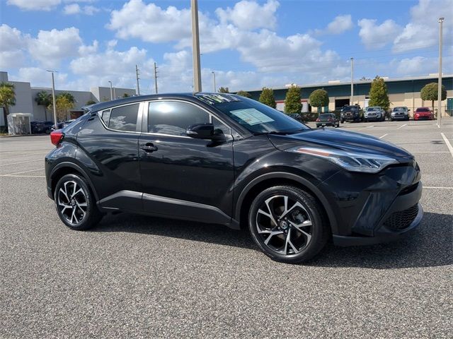 2022 Toyota C-HR XLE