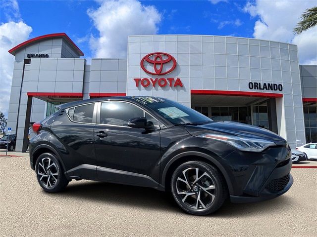 2022 Toyota C-HR XLE