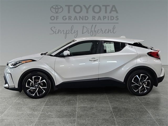 2022 Toyota C-HR XLE