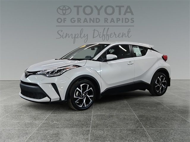 2022 Toyota C-HR XLE