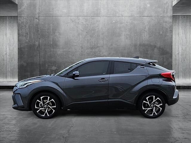 2022 Toyota C-HR XLE