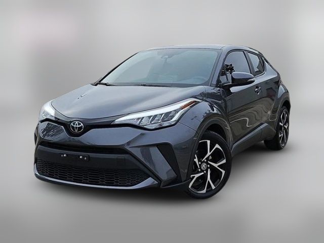 2022 Toyota C-HR XLE