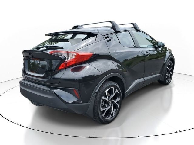 2022 Toyota C-HR XLE