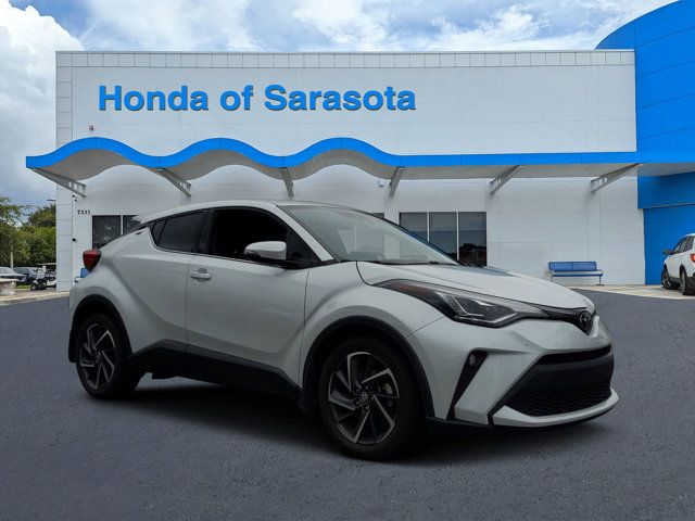 2022 Toyota C-HR XLE