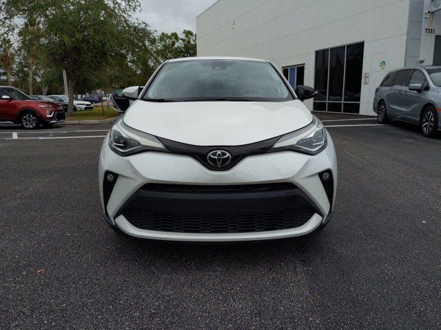 2022 Toyota C-HR XLE