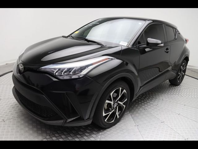 2022 Toyota C-HR XLE