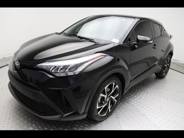 2022 Toyota C-HR XLE