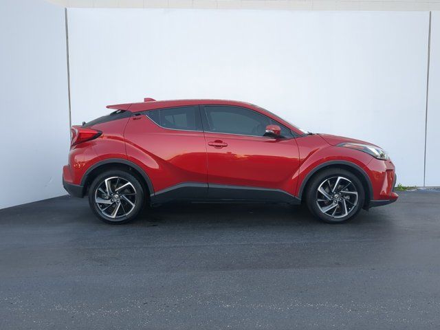 2022 Toyota C-HR XLE