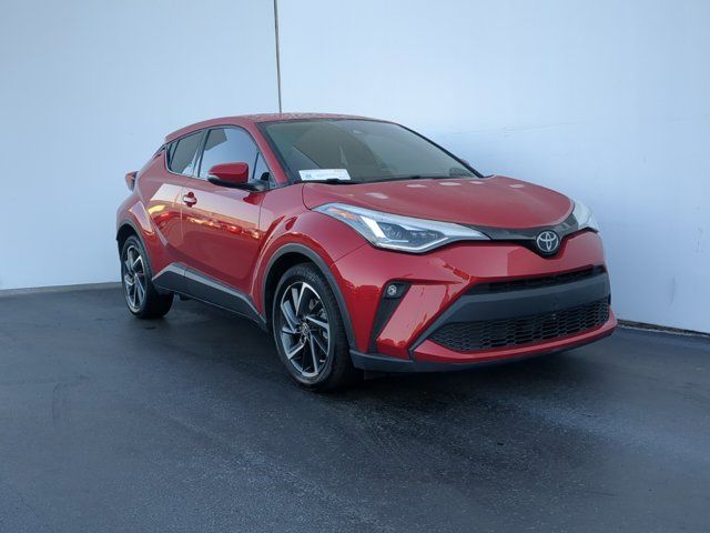 2022 Toyota C-HR XLE